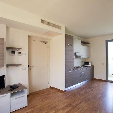 Residence Le Querce Cernusco Sul Naviglio Habitación foto